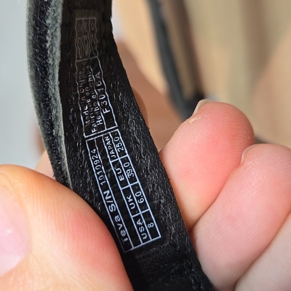 Teva Women Leather Strappy Sandals Flats shoes sz 8 - Picture 10 of 10